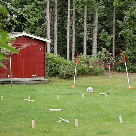 Дом отдыха With Creative Space Near Glesborg